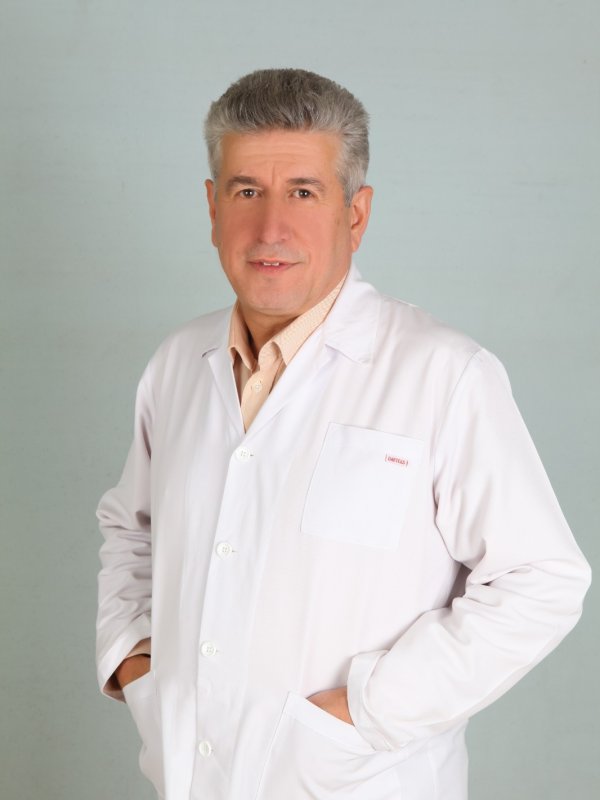 Dt. Güngör İnci